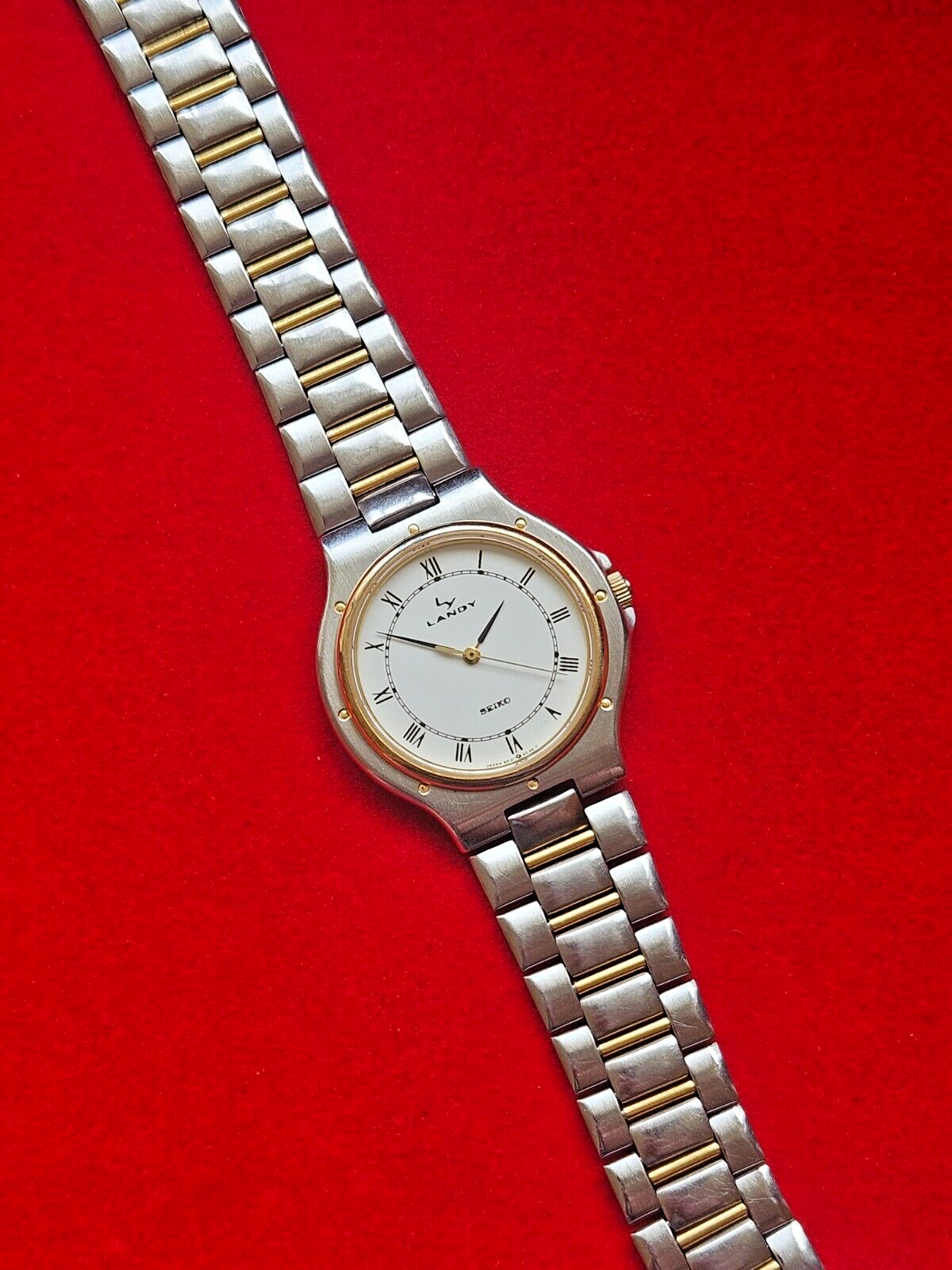 Vintage Seiko Landy Gold and Silver Mens Watch - 5P61-6B00 - Fully Working - Jake's Curated Vintage
