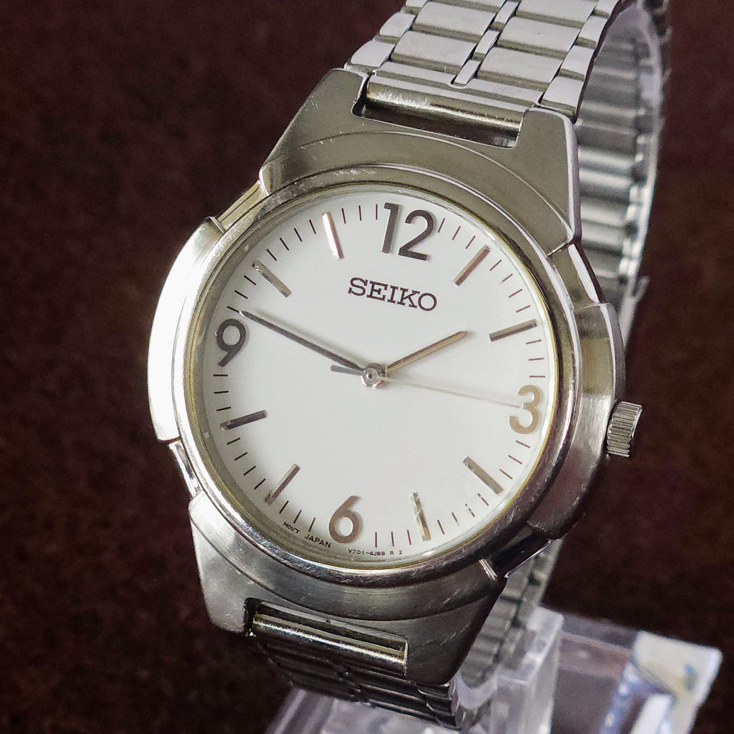 Neo-Vintage Seiko White Dial Silver Mens Watch - V701-2K80 - Made 1998 - Jake's Curated Vintage