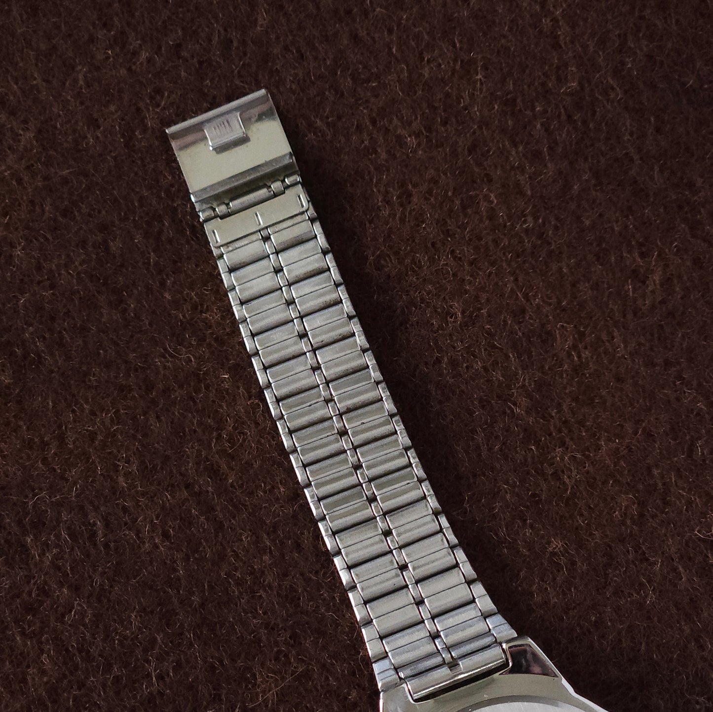 Neo-Vintage Seiko White Dial Silver Mens Watch - V701-2K80 - Made 1998 - Jake's Curated Vintage
