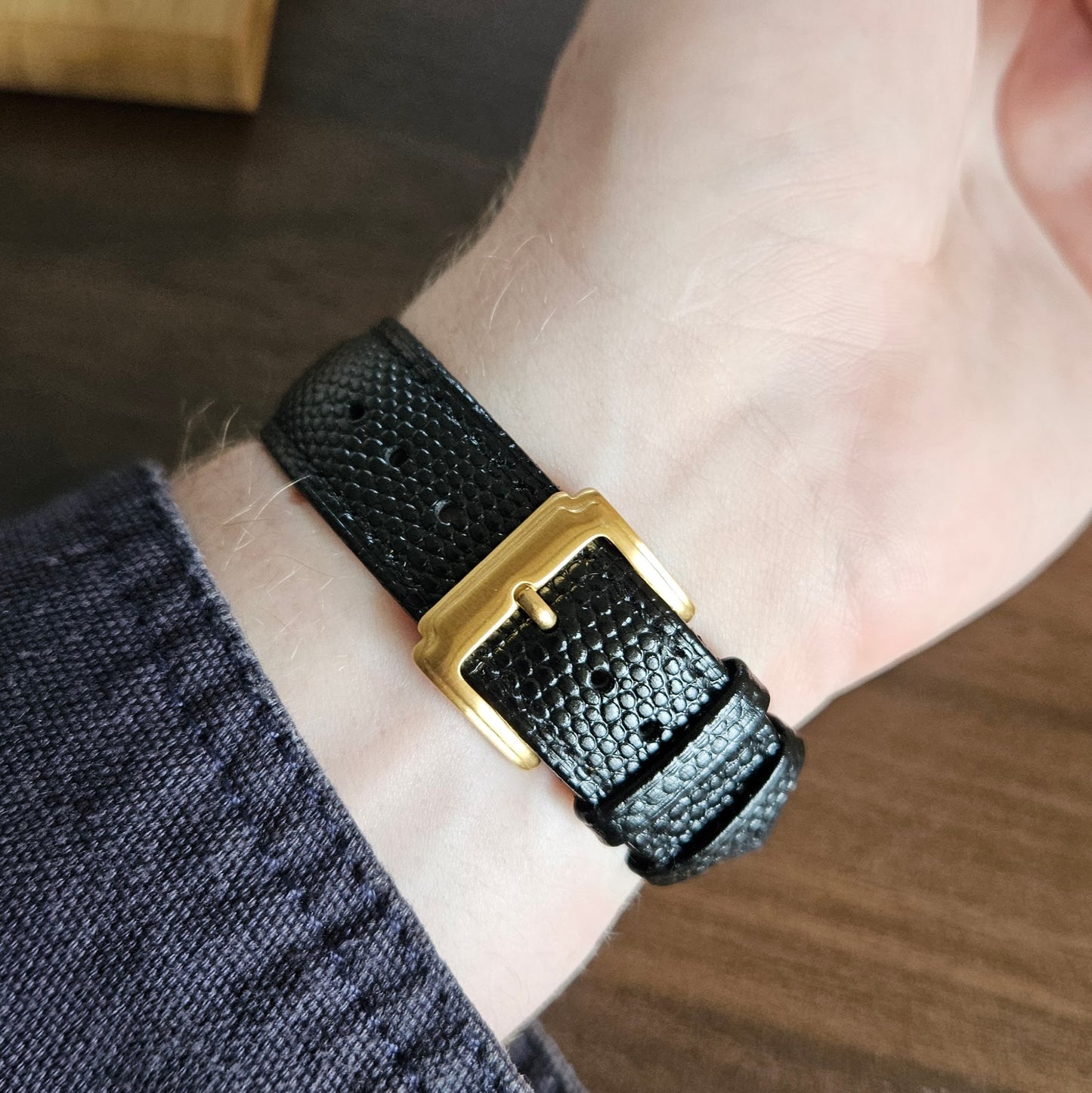 Vintage Waltham Dynax Quartz Mens Ceramic Dress Watch - Textured Gold Dial - 80s