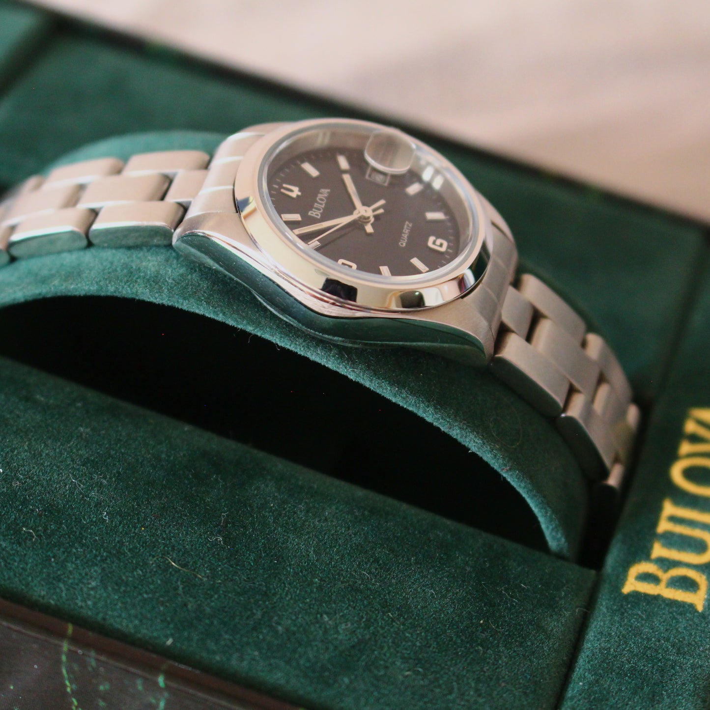 Bulova Womens Explorer Style Watch - 80s - Excellent Condition - Full Set