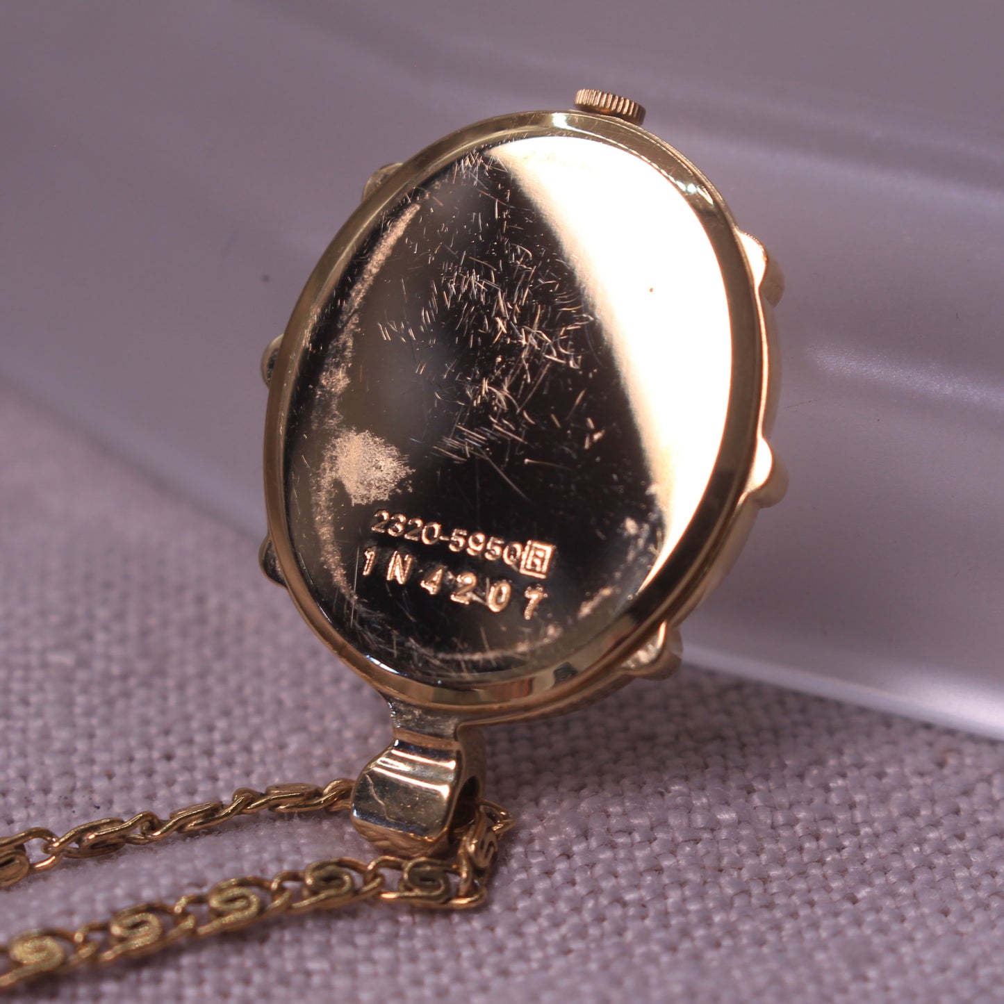 Vintage Seiko Gold Patterned Watch Necklace - Fully Working! - 1981
