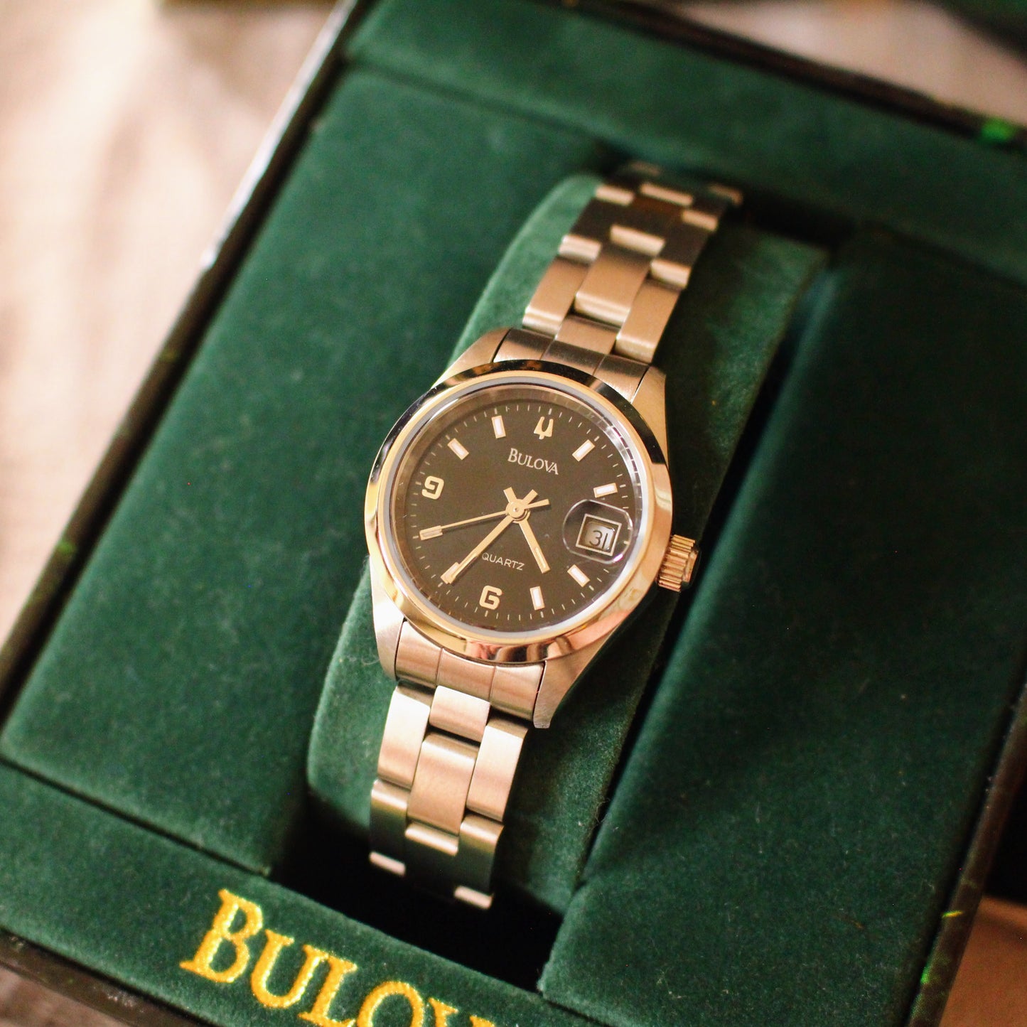 Bulova Womens Explorer Style Watch - 80s - Excellent Condition - Full Set