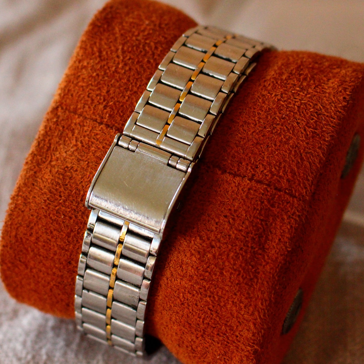Seiko Avenue Watch 2000 Two Tone Silver Sunburst Dial Quartz Great Cond