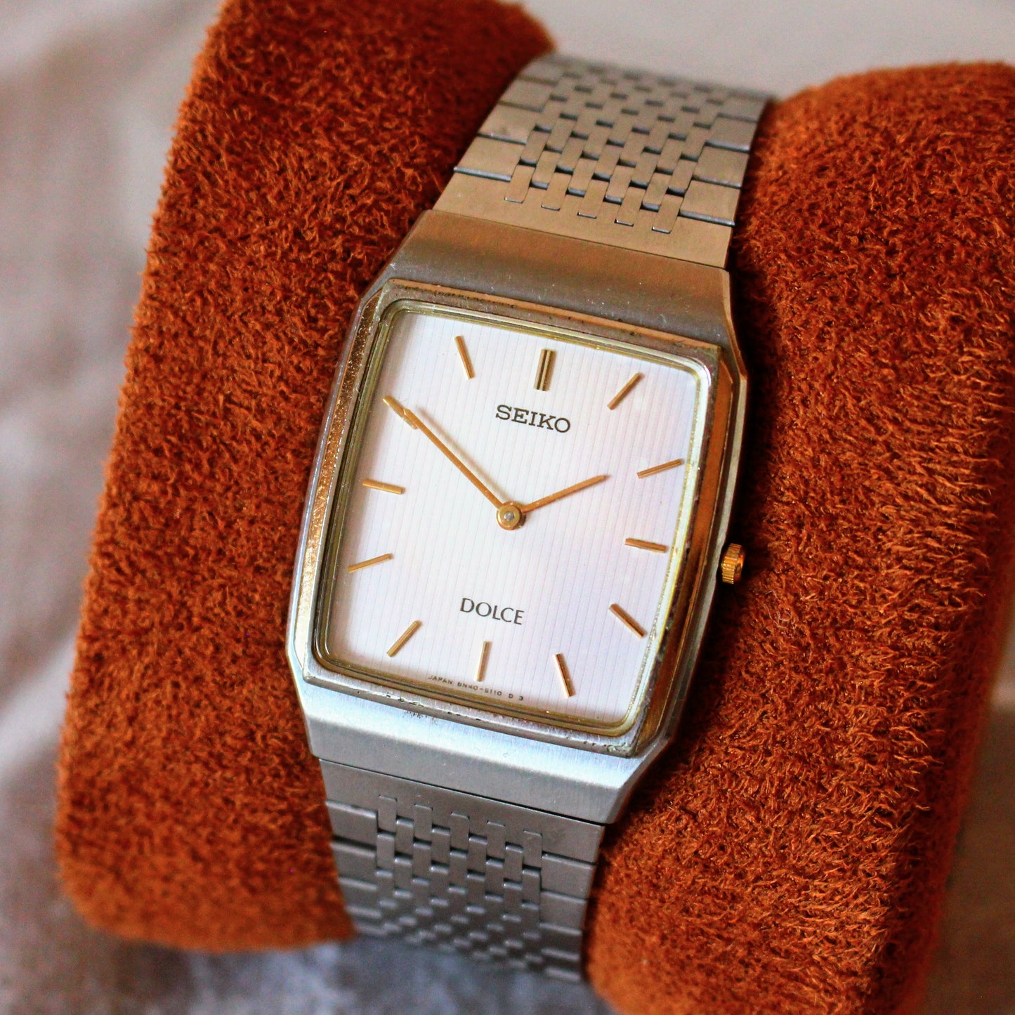 Vintage Seiko Dolce Two Tone Thin Dress Watch Striped Dial - 1992 - 8N40-5080