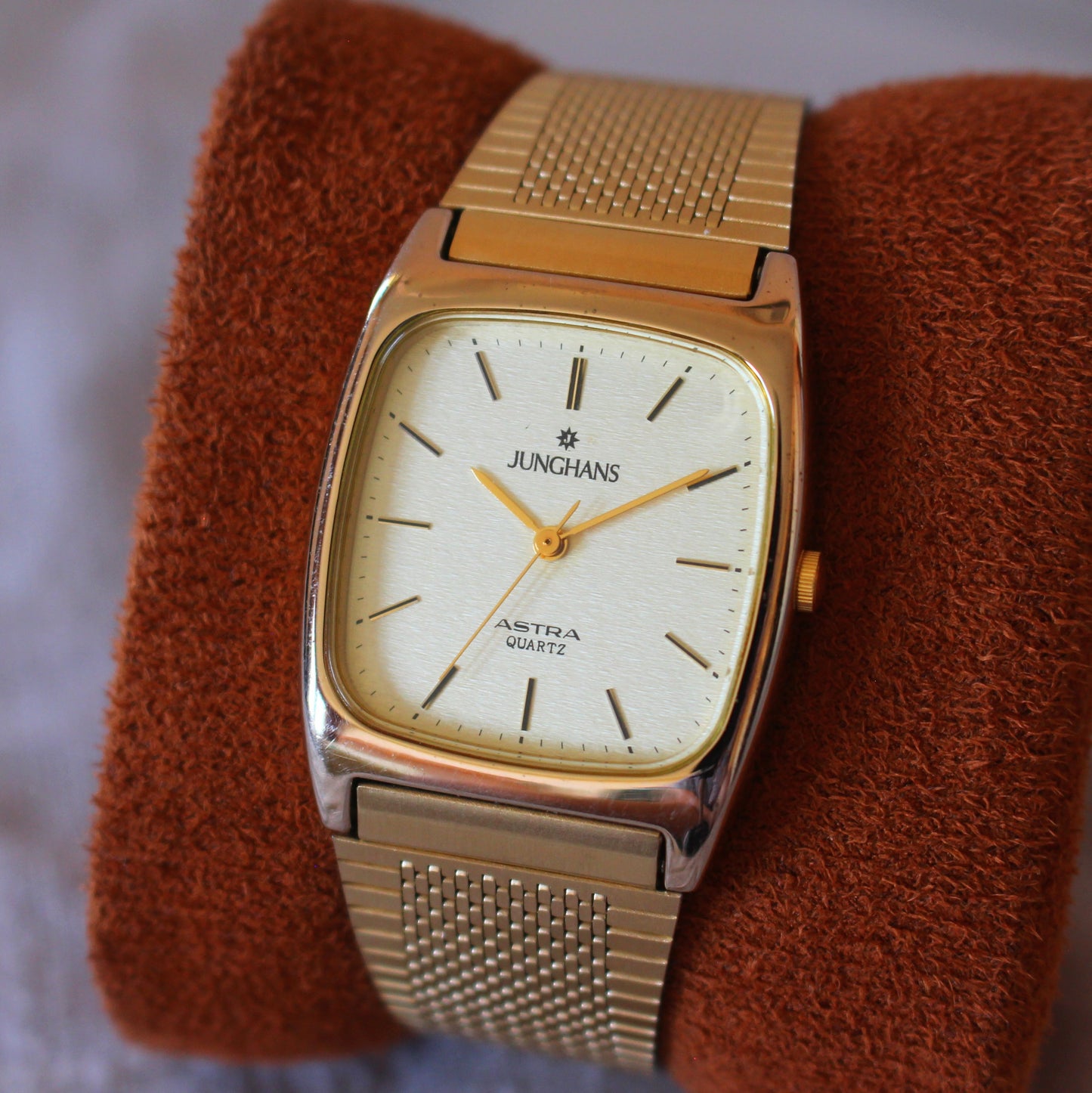 Vintage 80s Junghans Astra German Quartz Dress Watch - 80s - 9GM5W4-40