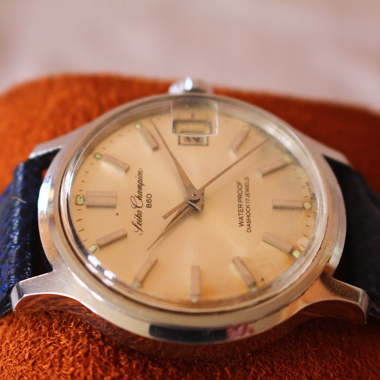 Vintage Seiko Champion 860 Manual Wind Watch Sunburst Dial - 1968 - 7622-8010