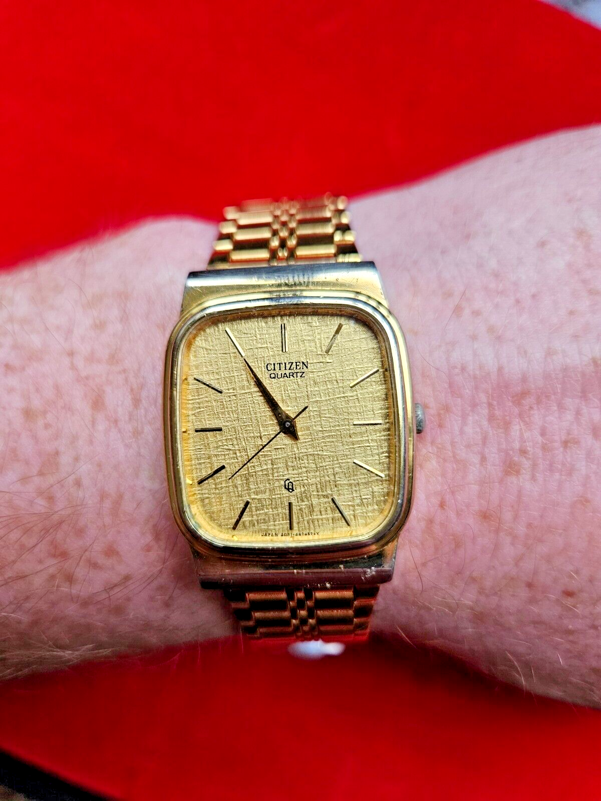 Vintage Mens Citizen Gold Dress Watch with Gold Fleck Dial - 4031-490321K - Jake's Curated Vintage 