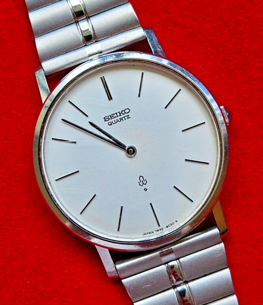 Neo-Vintage Silver Mens Dress Minimalist Dress Watch - 7820-8050 - Fully Working - Jake's Curated Vintage 