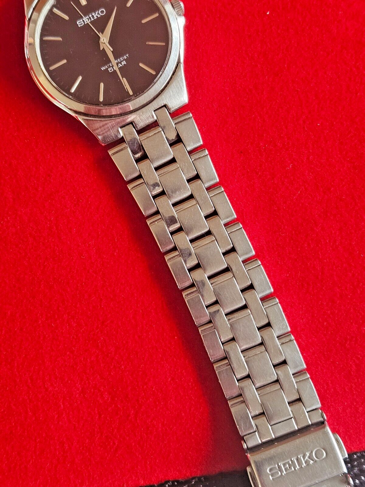 Neo Vintage Black Seiko Watch with Integrated Bracelet - Fully Working - Jake's Curated Vintage 