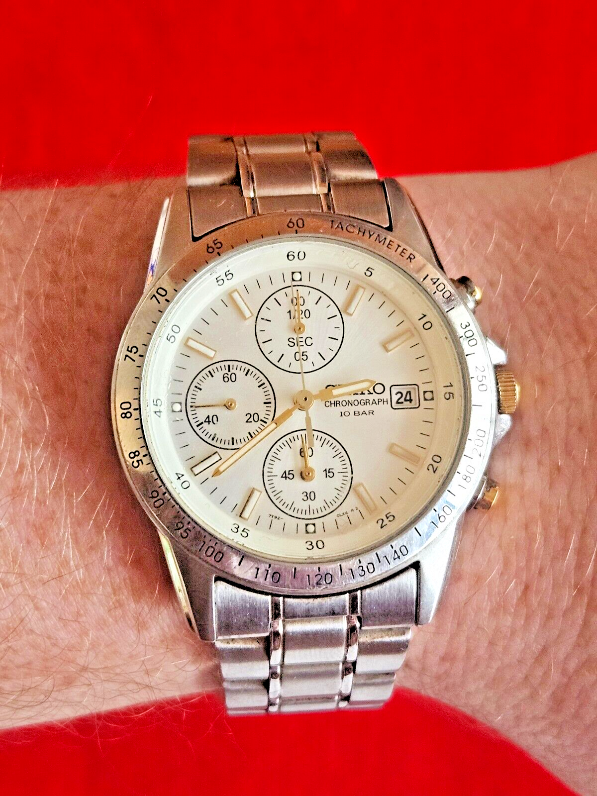 Seiko White Face Silver Case Chronograph Mens Watch - 7T92-0DW0 - Jake's Curated Vintage 