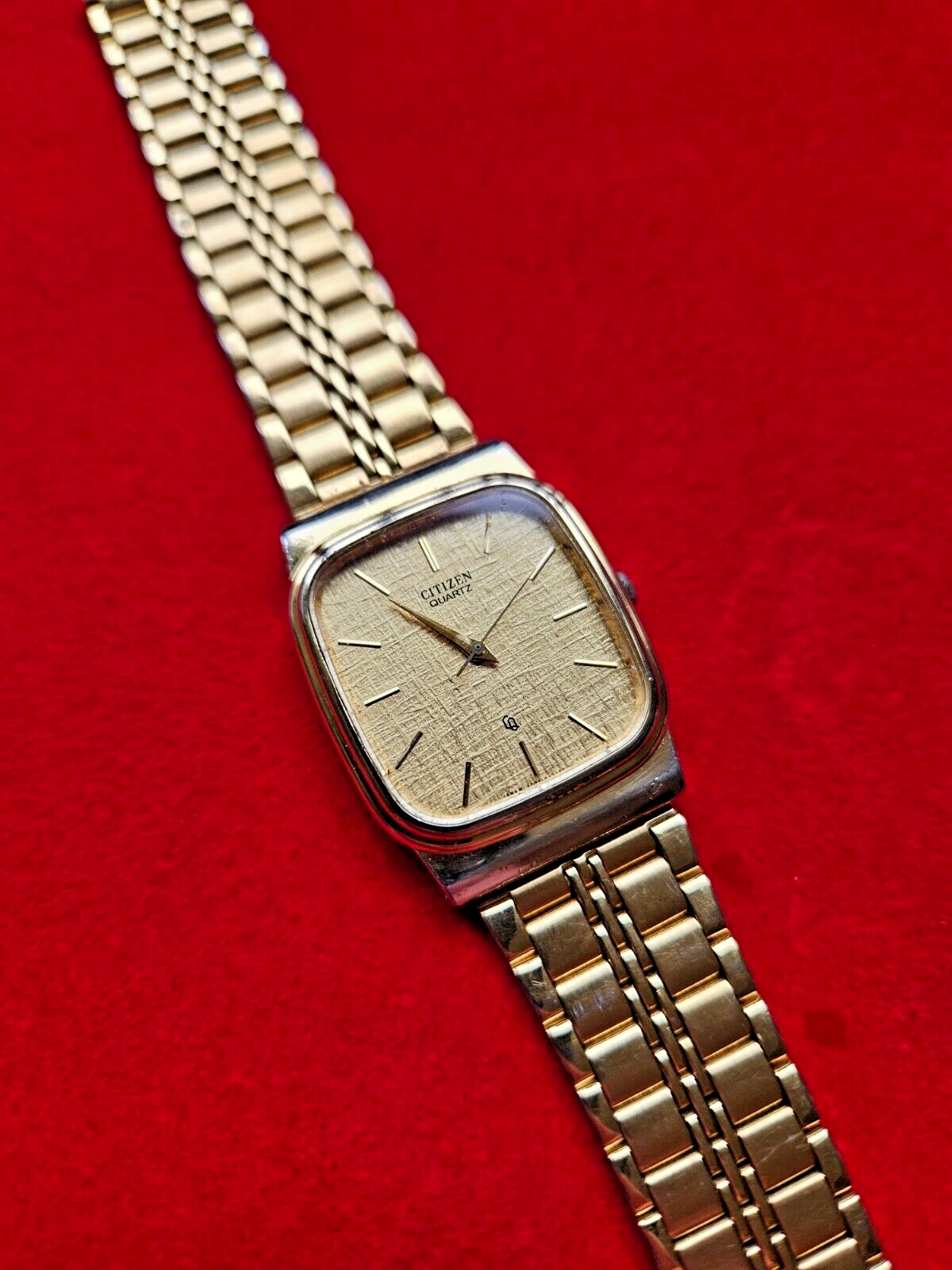 Vintage Mens Citizen Gold Dress Watch with Gold Fleck Dial - 4031-490321K - Jake's Curated Vintage 