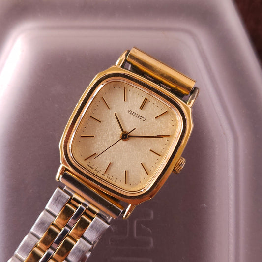 Vintage Seiko JDM Two Tone Textured Dial Womens Watch - 2P21-5320 - Made ~1989