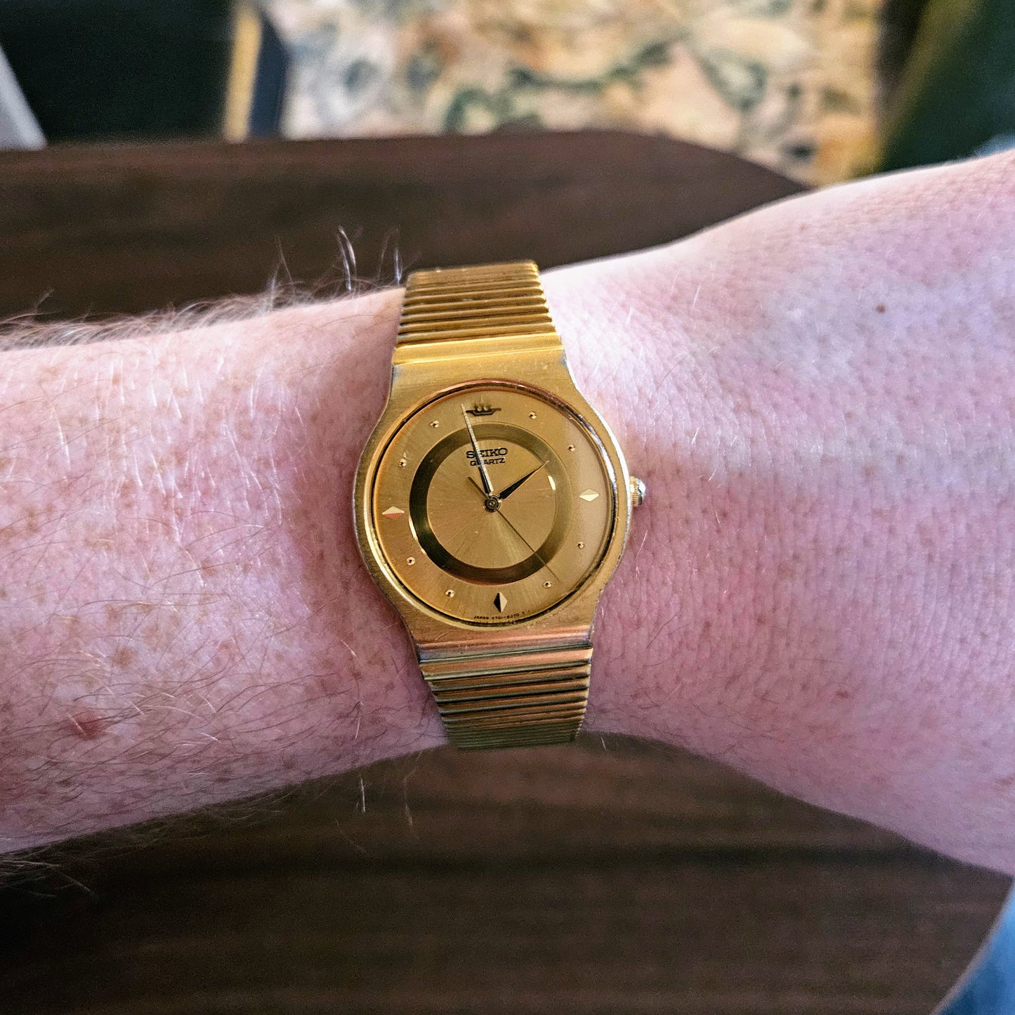 Neo-vintage Seiko Galaxy Mens Gold Dress Watch - V701-6K90 - 1991
