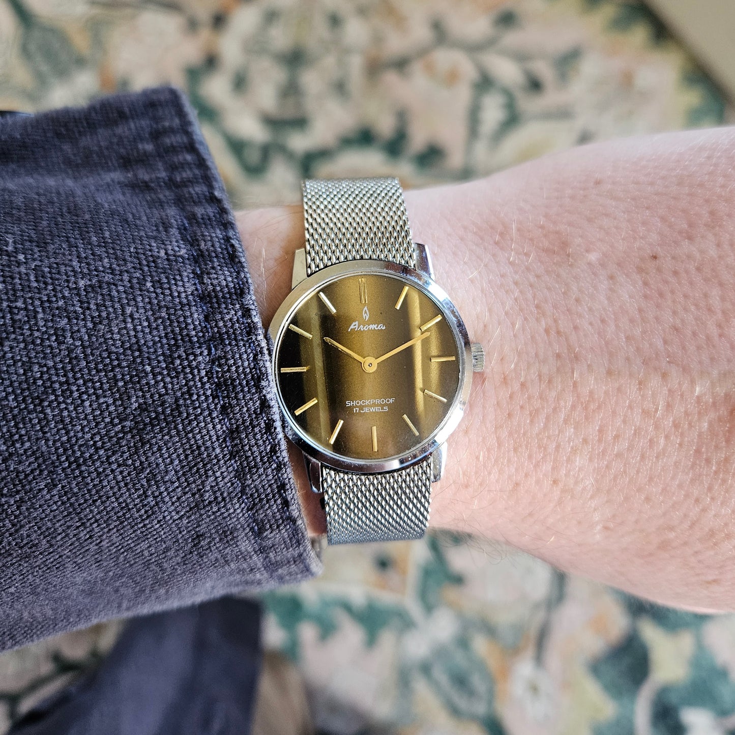Vintage Aroma Swiss Manual Mens Watch - Green Dial - Mesh Bracelet
