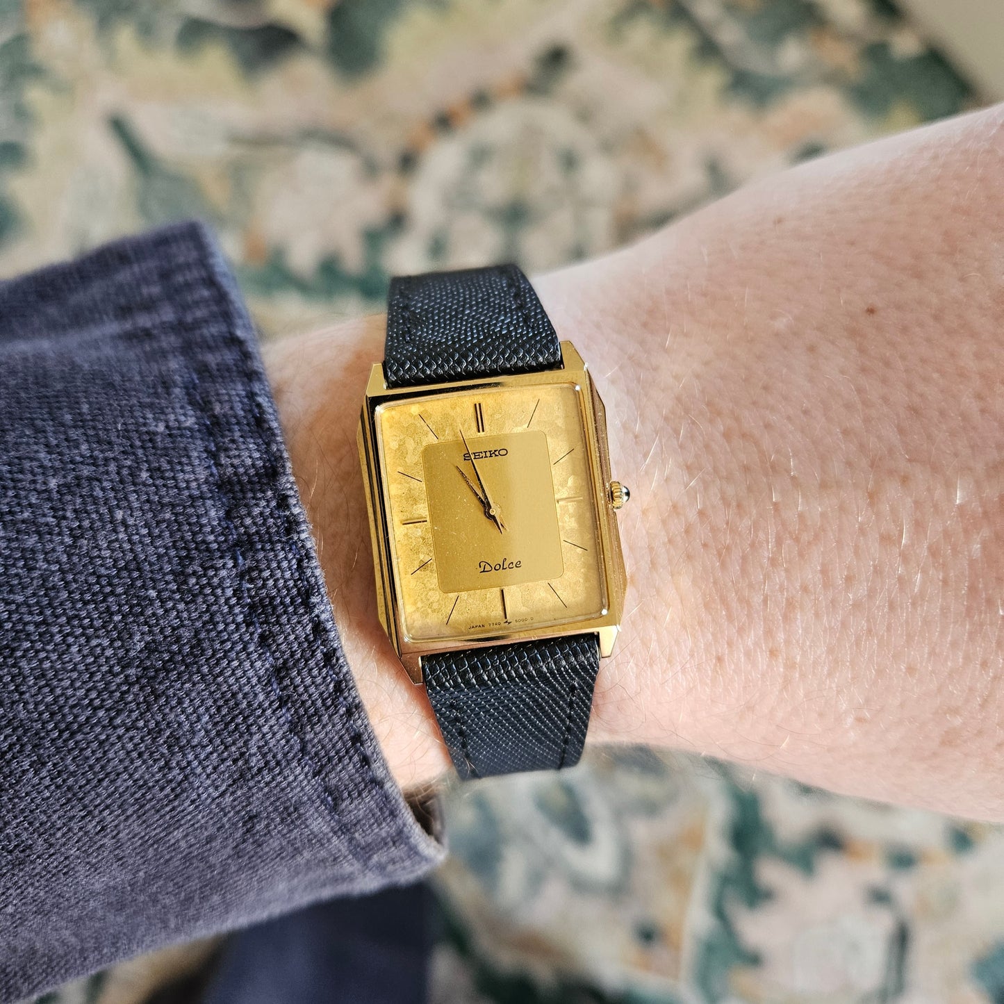 Vintage Seiko Dolce Ultra-Thin Mens Dress Watch - 7740-5000 - 1986