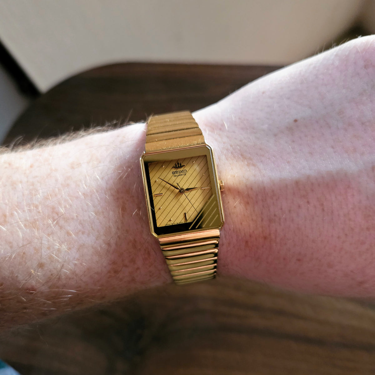 Vintage Seiko Quartz Gold Tank Mens Dress Watch - 8Y21-512A - 1989