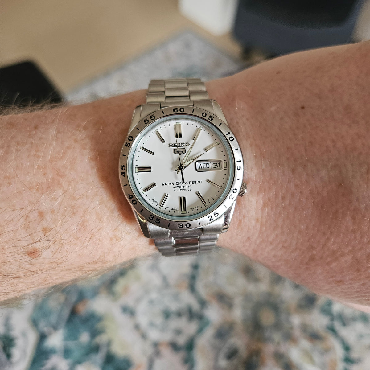 Neo-Vintage Seiko 5 Automatic White Face Mens Watch - 7S26 - 2000