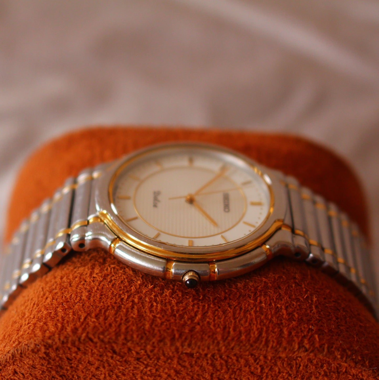 Vintage 90s Seiko Dolce Two Tone Dress Watch Thin 5.5mm - 1990 - 5E31-6B20