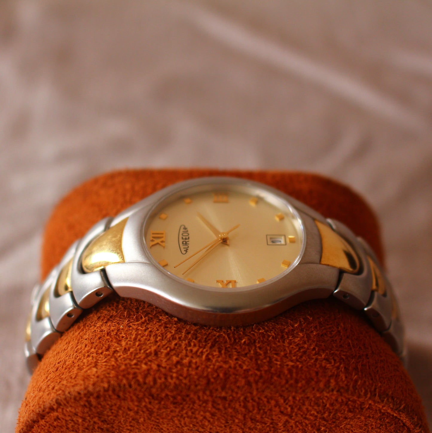Aureole Two Tone Dress Watch Sapphire Crystal Date at 6 - 90s - SW-429M