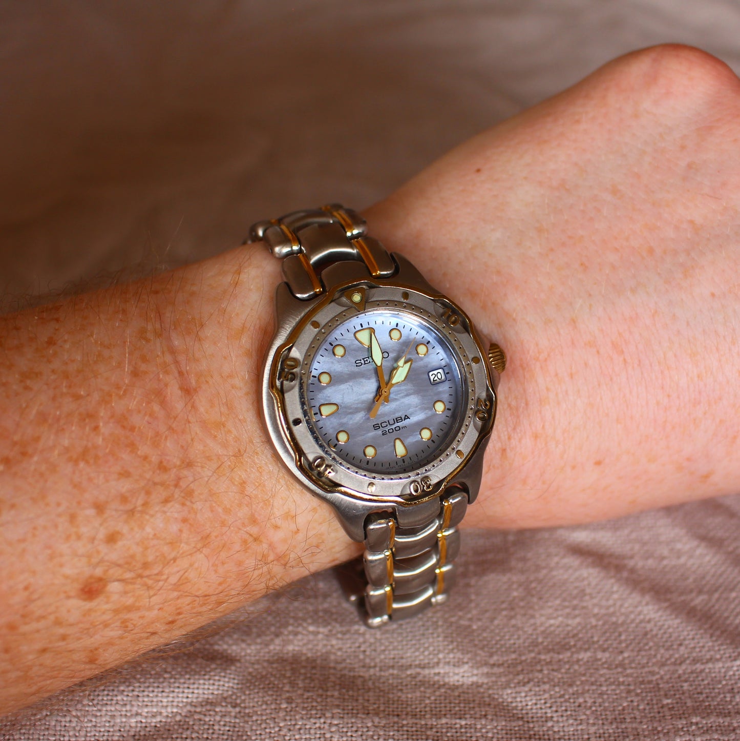 Seiko Scuba 200m MOP Dial Two Tone Dive Diver Watch - 2002 - 7N35-6030