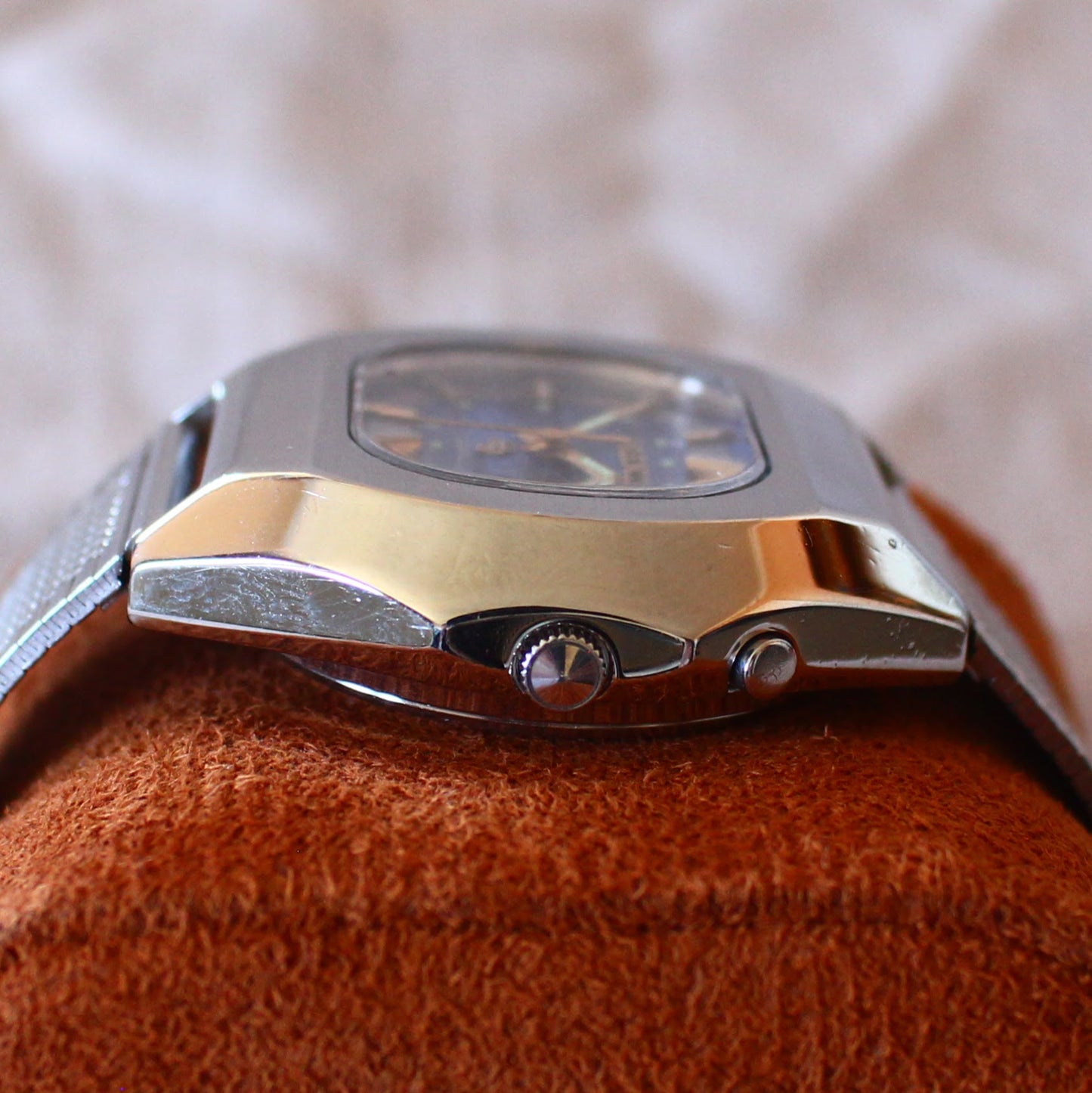 Vintage Orient Textured Blue Dial Automatic Cushion Case - Y469121-4A - 1970s