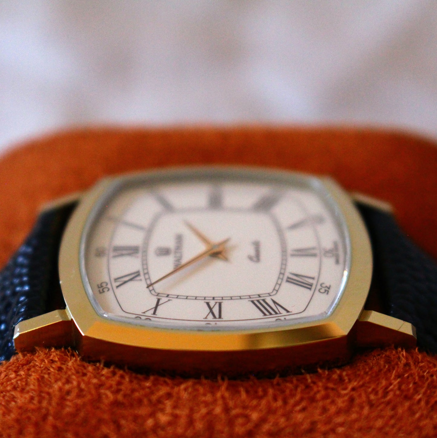 Vintage Waltham Swiss Made Roman Dial Ceramic Dress Watch - 26605 - 1980s