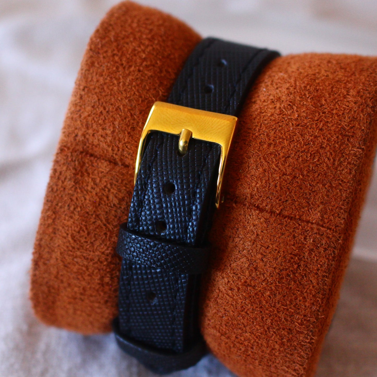 Vintage Seiko Dolce Gold Textured Dial Dress Watch - 6030-5550 - 1982