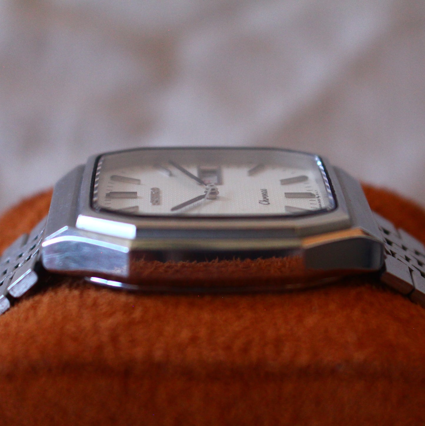 Seiko Chronos Quartz Day-Date Steel Vintage Watch - 7433-5010 - 1990