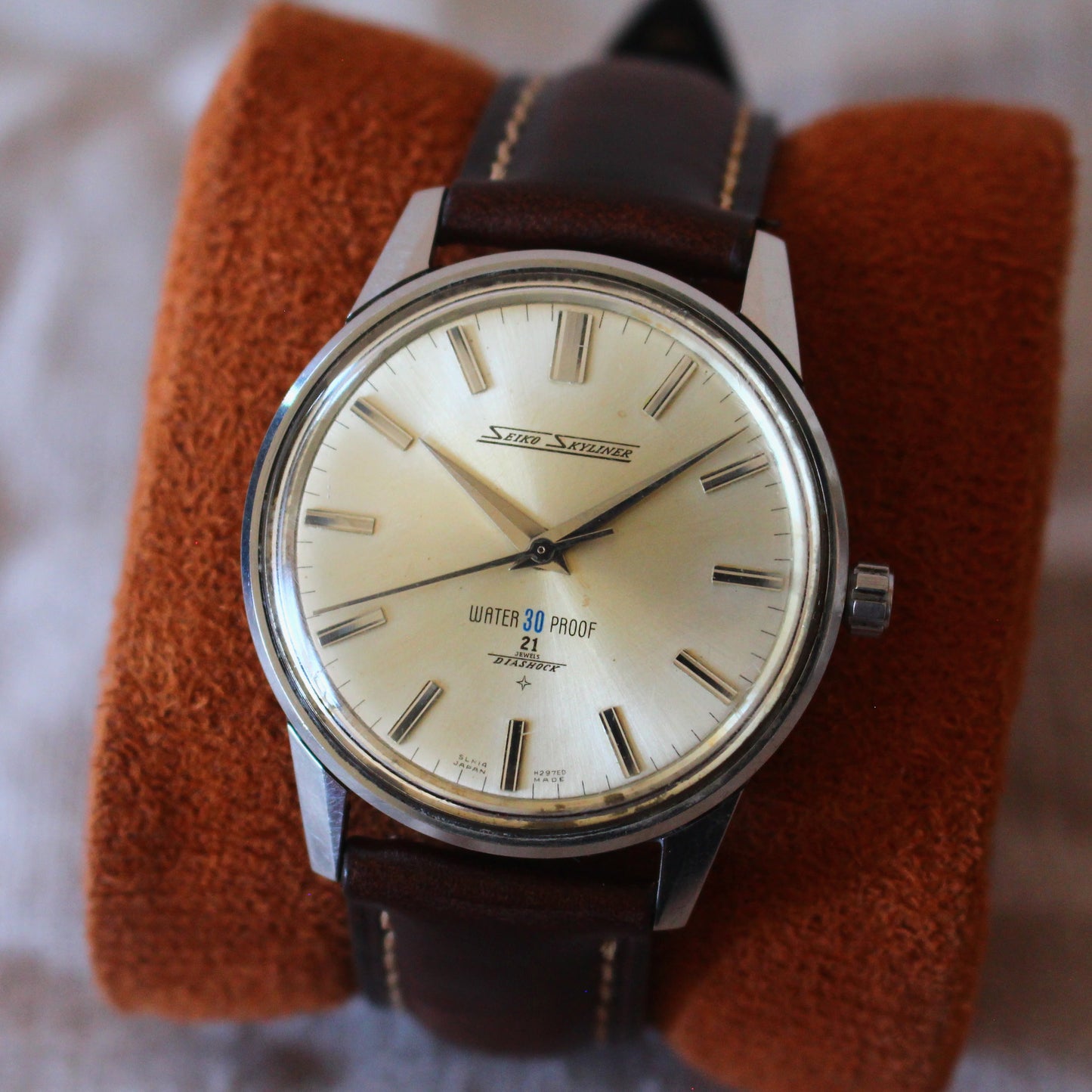Vintage Seiko Skyliner 21J Silver Sunburst Mechanical Watch - 14092 - 1960s