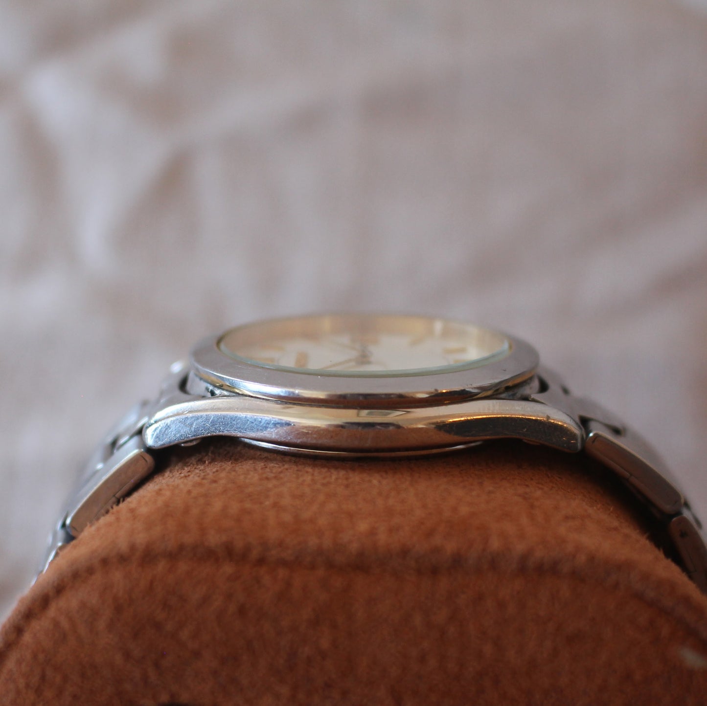 Seiko Gold Accent Sunburst Everyday Watch - 7N42-9100 - 2001