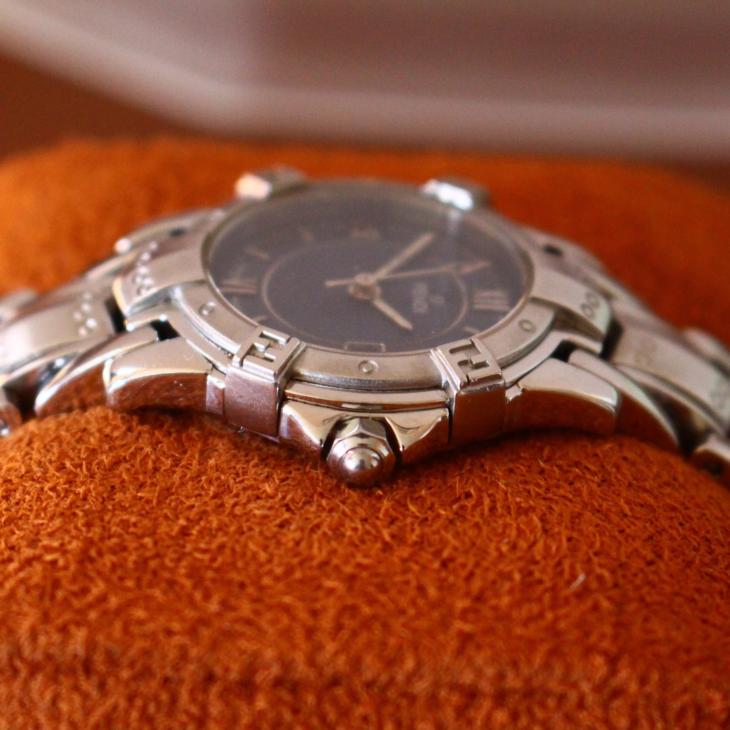 Vintage Fendi Women’s Swiss Blue Face Watch – Blue Textured Dial – 1990s