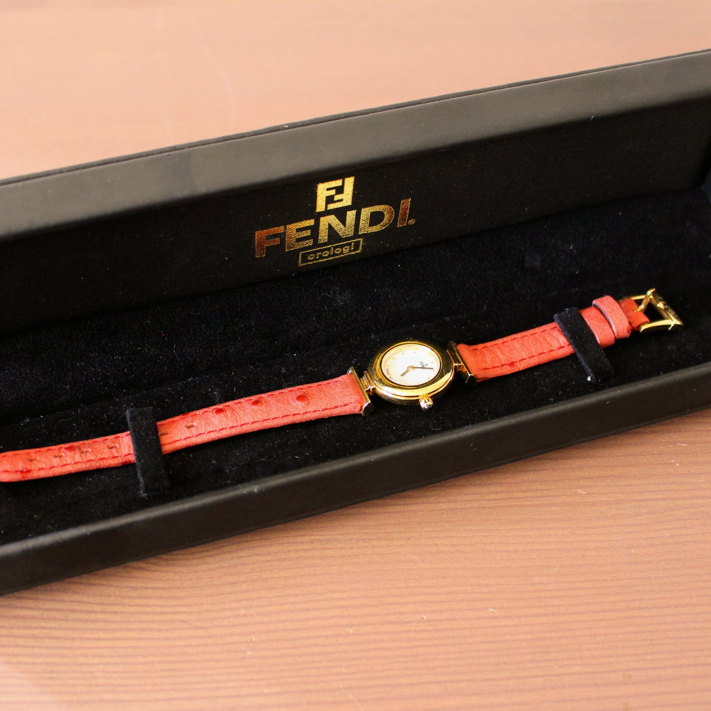 Vintage Fendi Mother of Pearl Ladies Womens Watch - In Box! - Swiss - 1990s