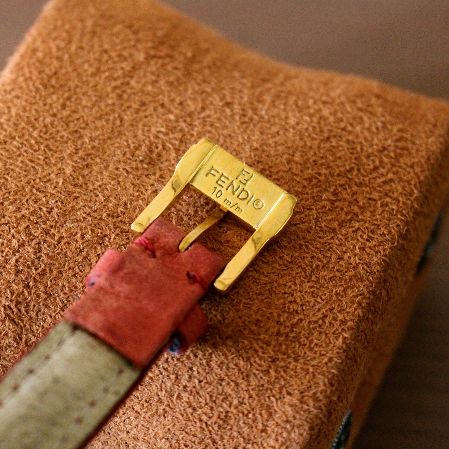 Vintage Fendi Mother of Pearl Ladies Womens Watch - In Box! - Swiss - 1990s