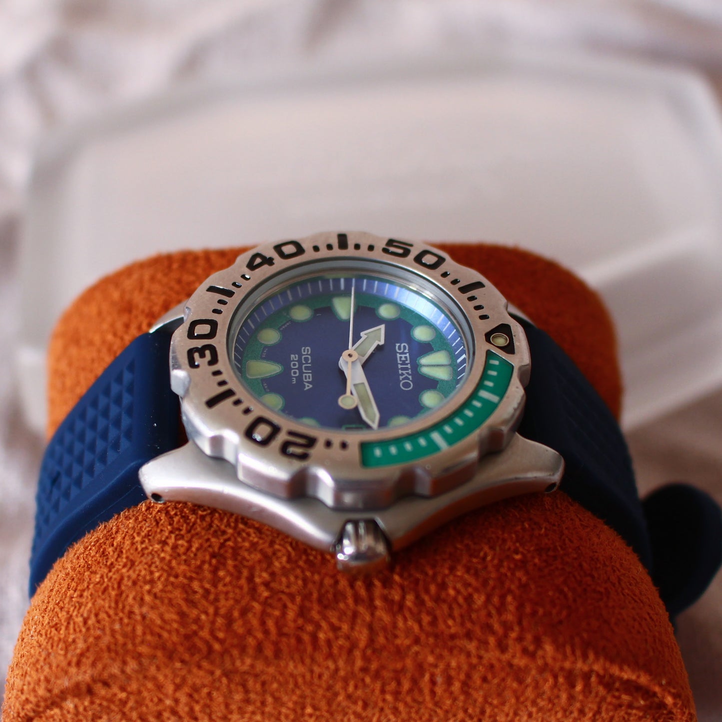 Seiko Scuba Diver 'Mini Megalodon' Purple Dial Mens Watch - 7N35-6A10 - 2004