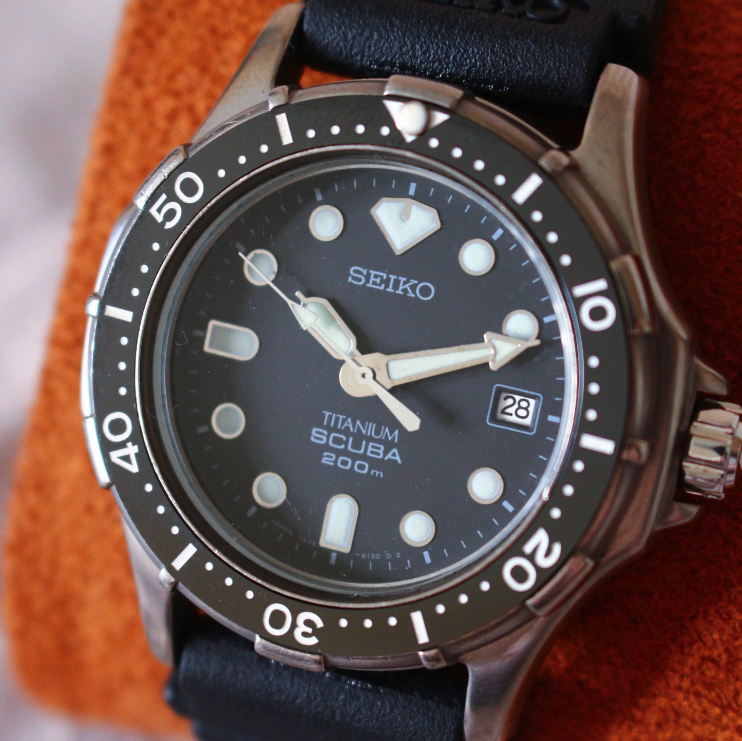 Seiko Scuba Diver Titanium Black Dial Mens Watch - 7N35-6110 - 2004