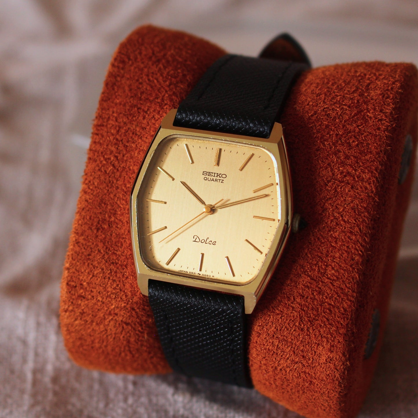 Vintage Seiko Dolce Ceramic Dress Mens Watch Hexagonal Case - 5931-5510 - 1981