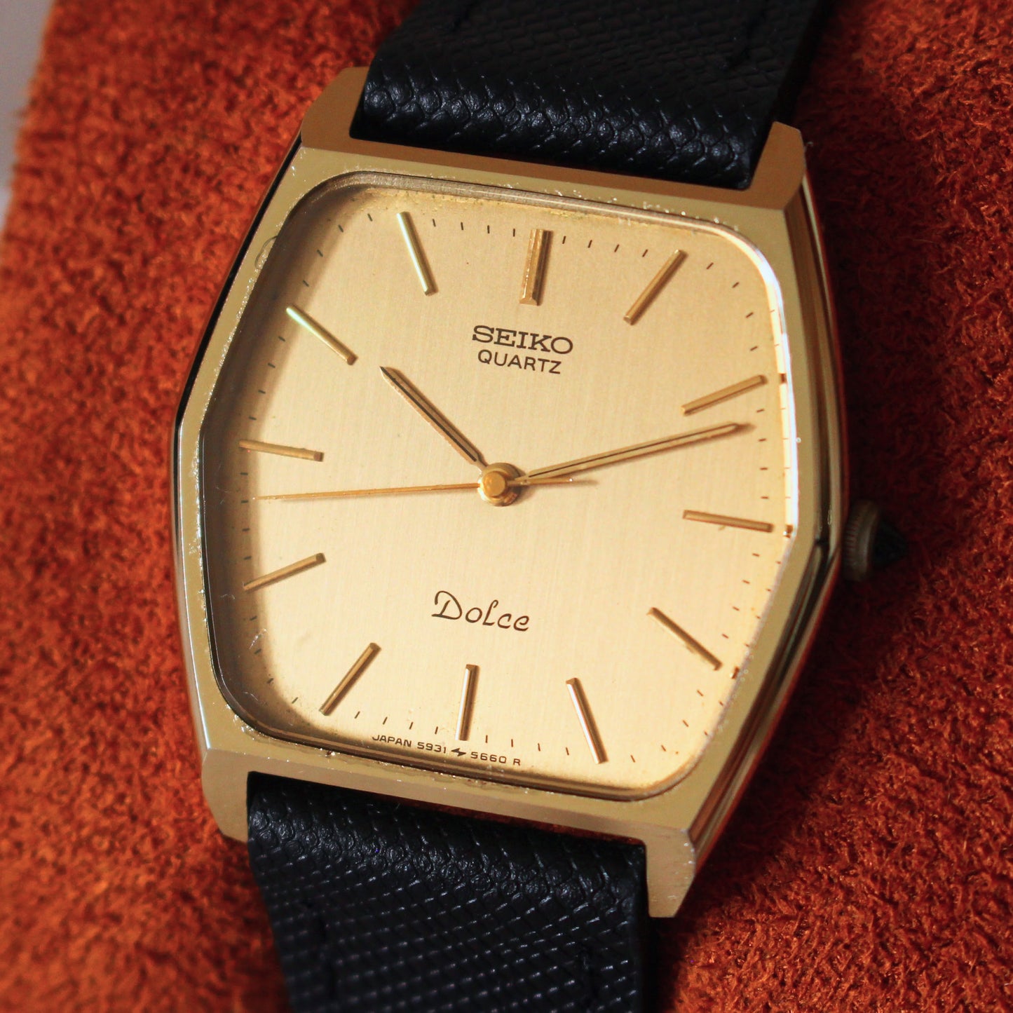 Vintage Seiko Dolce Ceramic Dress Mens Watch Hexagonal Case - 5931-5510 - 1981