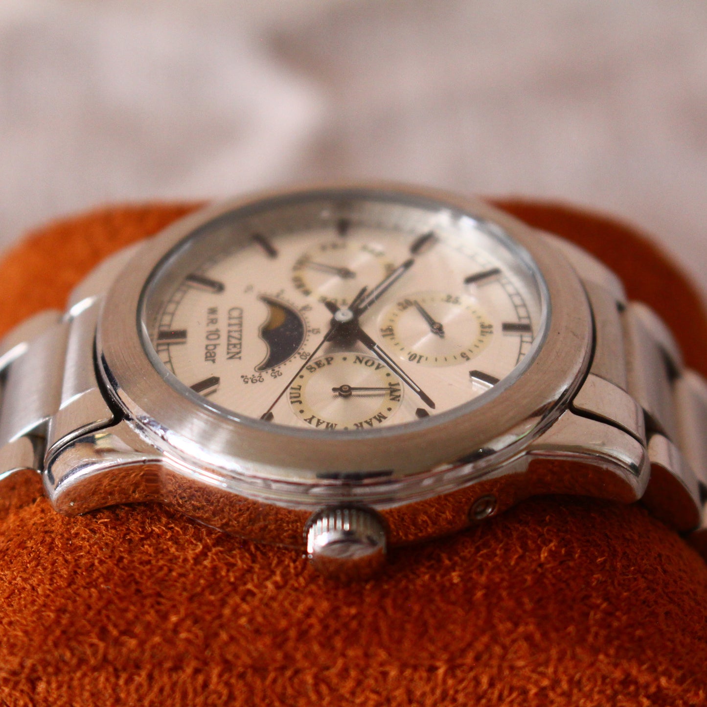 Citizen Moon-phase Triple Calendar Mens Watch – 6300-804791 – 1990s