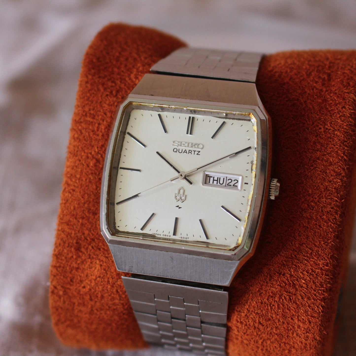 Vintage Seiko Square Quartz Day-Date Watch – 0843-5010 – 1985