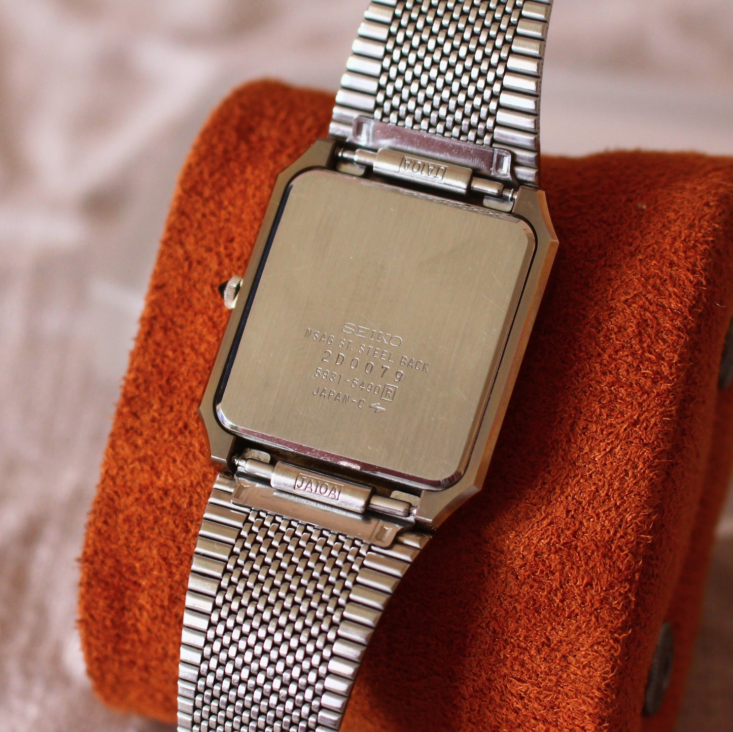 Vintage Seiko Dolce Gold Square Dress Watch – 5931-5490 – 1982