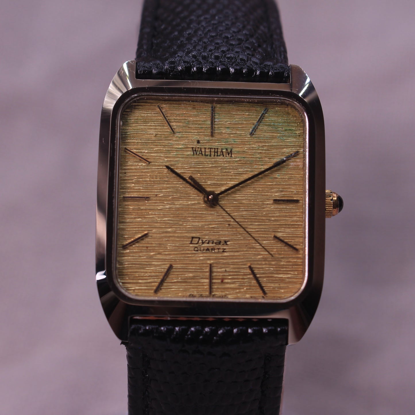Vintage Waltham Dynax Quartz Mens Ceramic Dress Watch - Textured Gold Dial - 80s