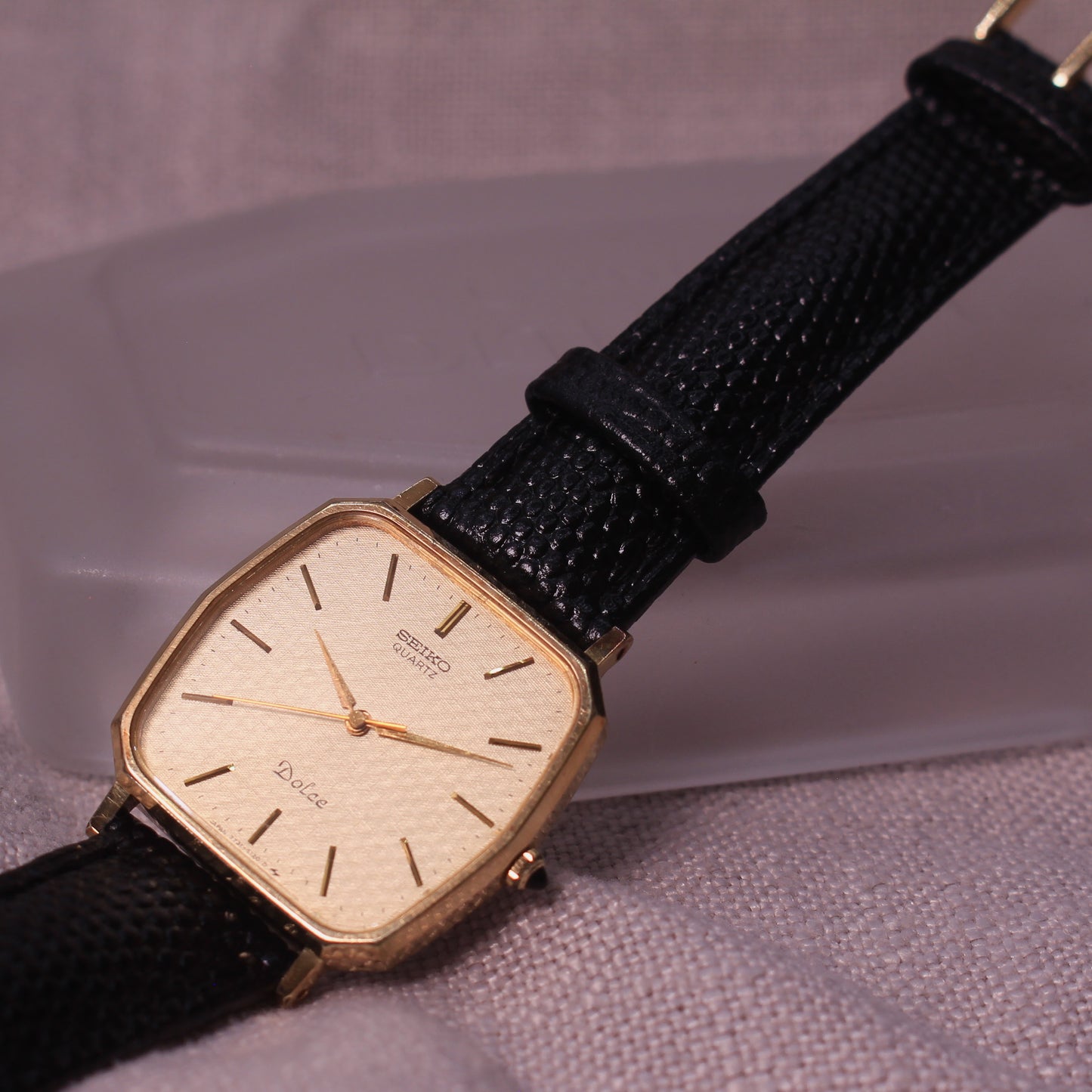 Seiko Dolce Hexagonal Textured Dial Mens Dress Watch - 7731-5120 - 1987