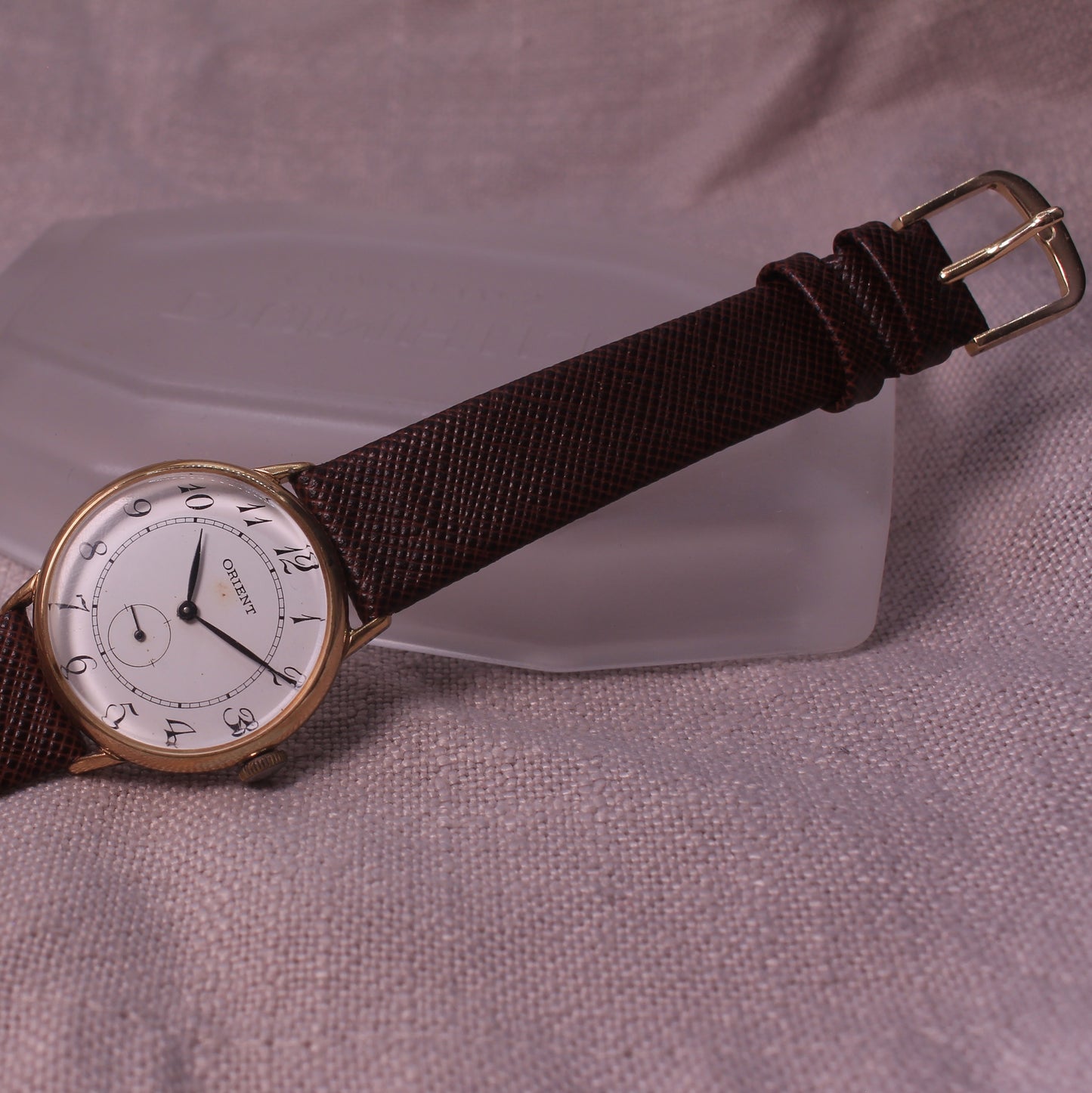 Vintage Orient Manual Wind Mens Dress Watch Leather Band - c.1970