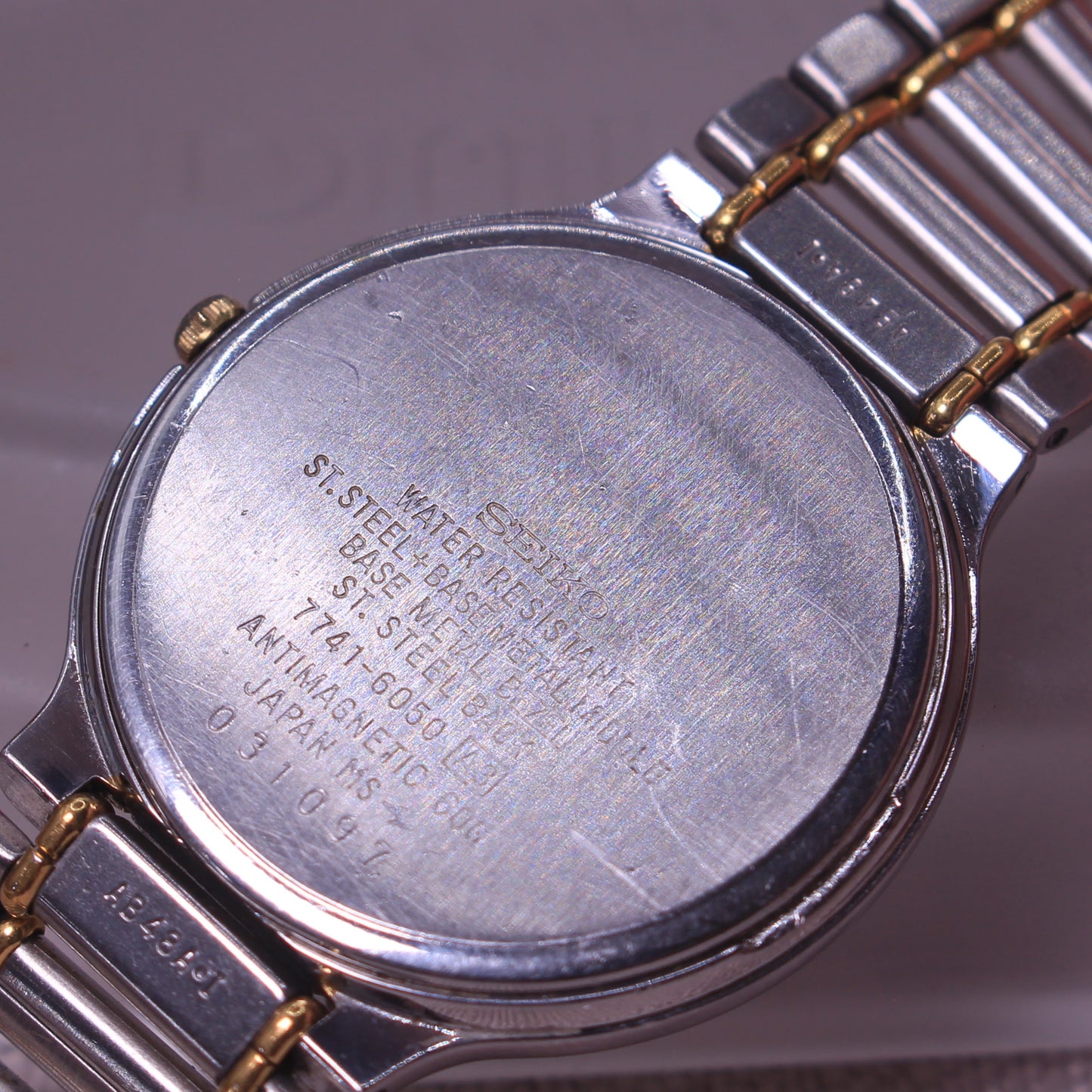Vintage Seiko Dolce Roman Dial White Face Mens Dress Watch - 7741-6050 - 1990