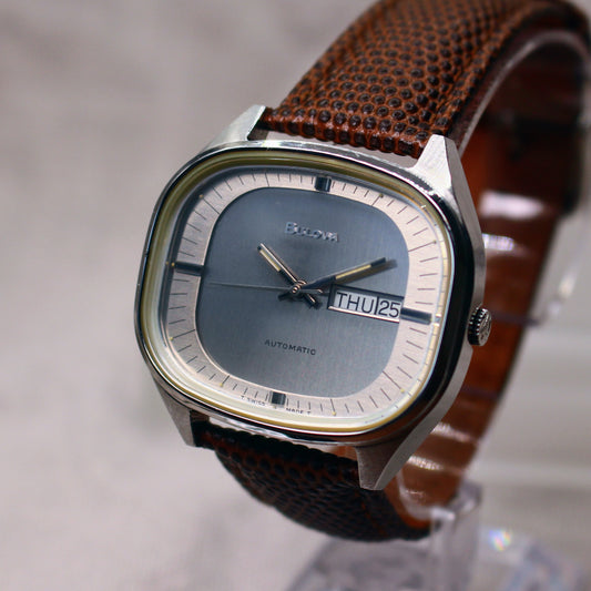 Bulova Automatic TV Dial Day-Date Mens Watch - Swiss Made