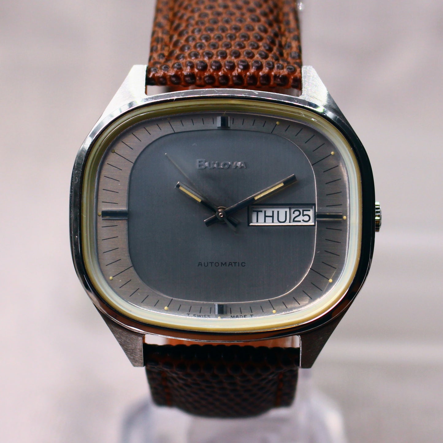 Bulova Automatic TV Dial Day-Date Mens Watch - Swiss Made