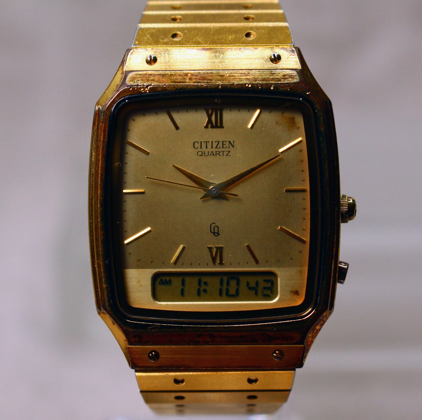 Vintage Citizen Ana-Digi Mens Quartz Watch - Gold - 1980s