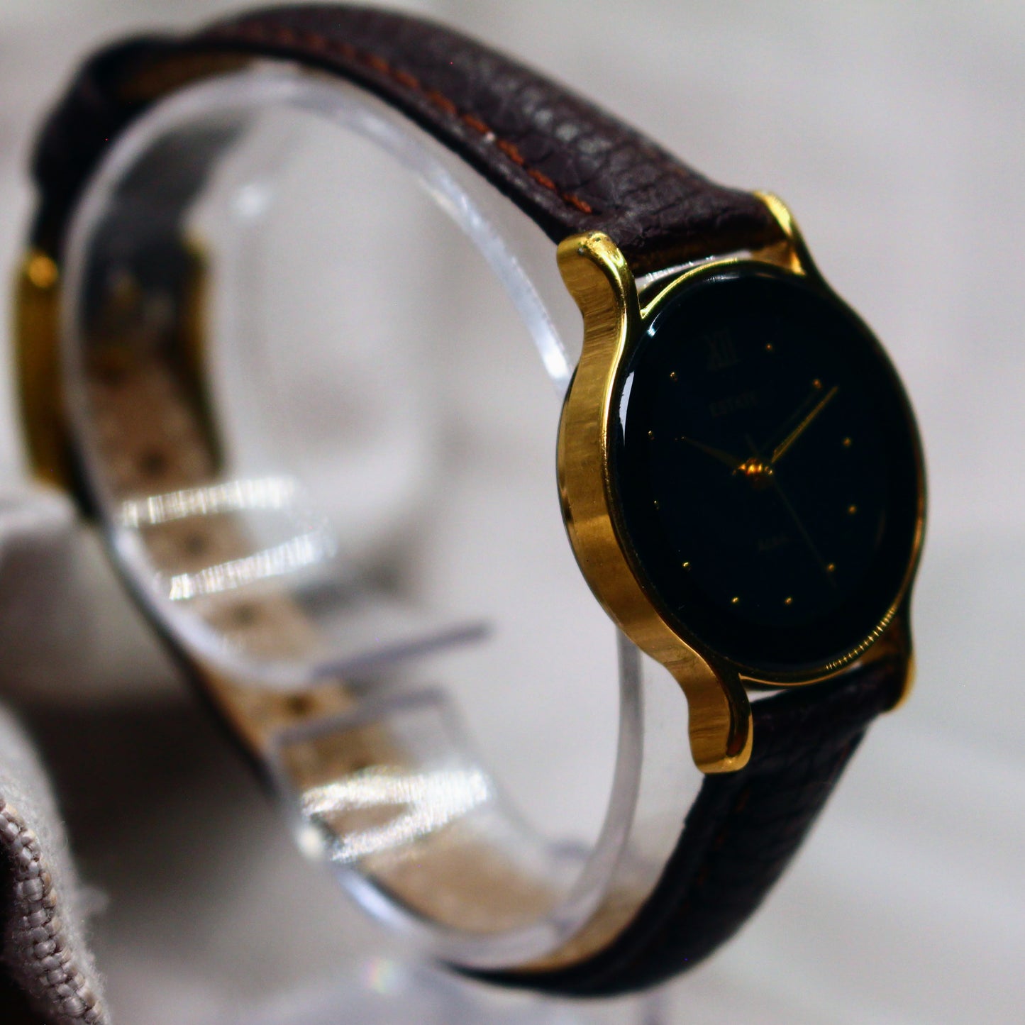 Vintage Alba Estate Womens Black Dress Watch - V701-1M50 - 1990s