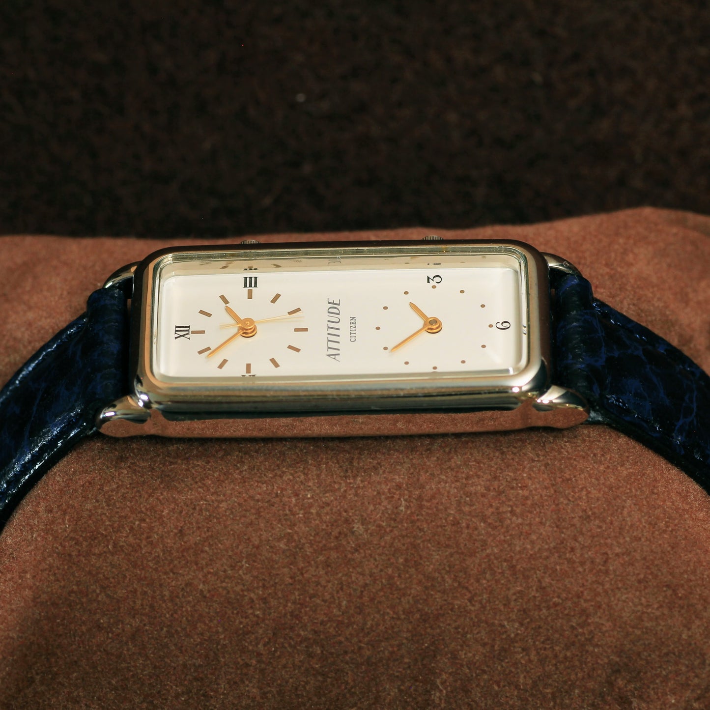 Vintage Citizen Attitude Silver Dual-Dial Unisex Travel Watch - GMT-ish